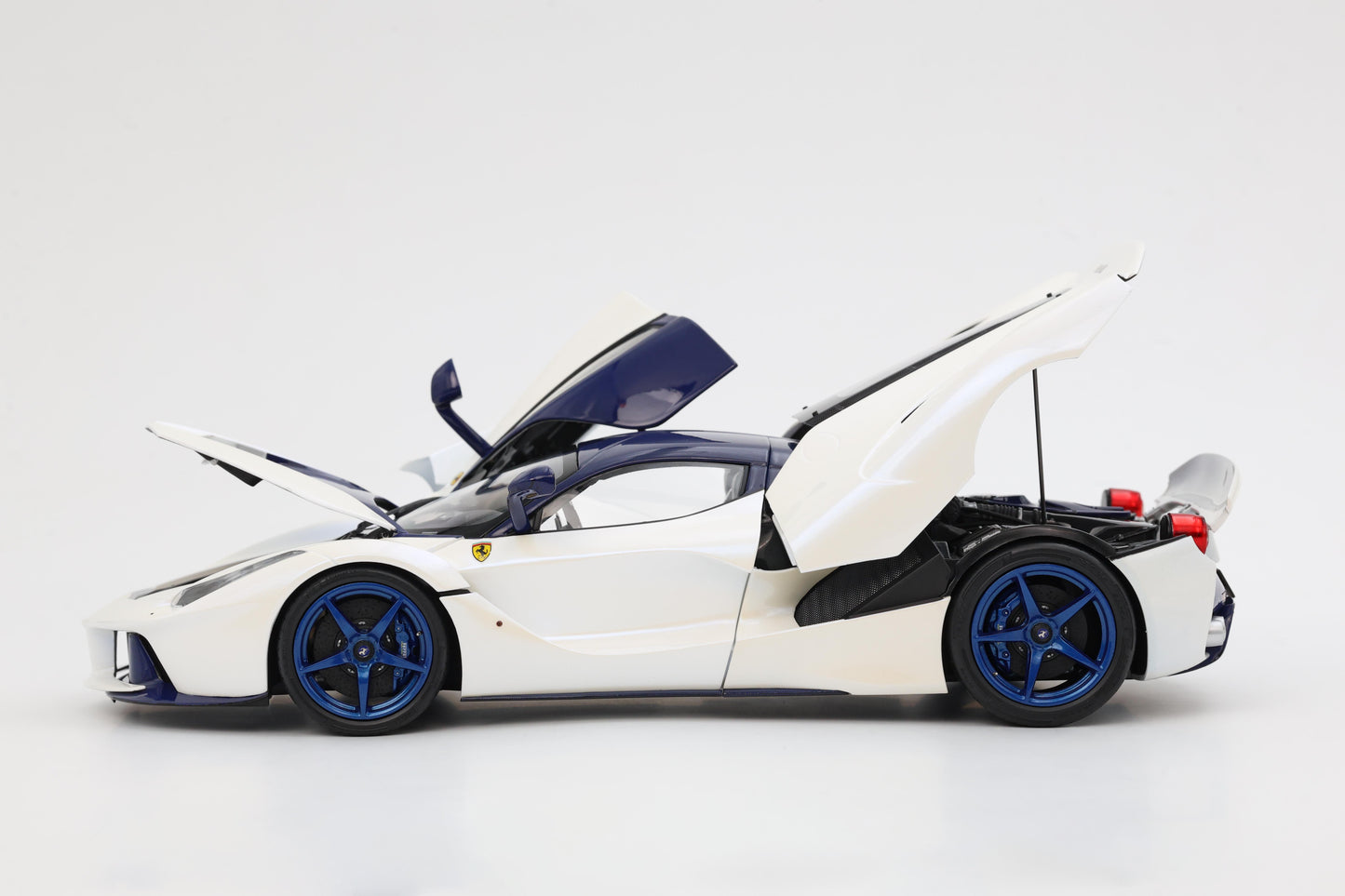 Pre-order BBR Ferrari LaFerrari White Birdcage, Carbon blue Fully Open Diecast - Limited 155 pcs