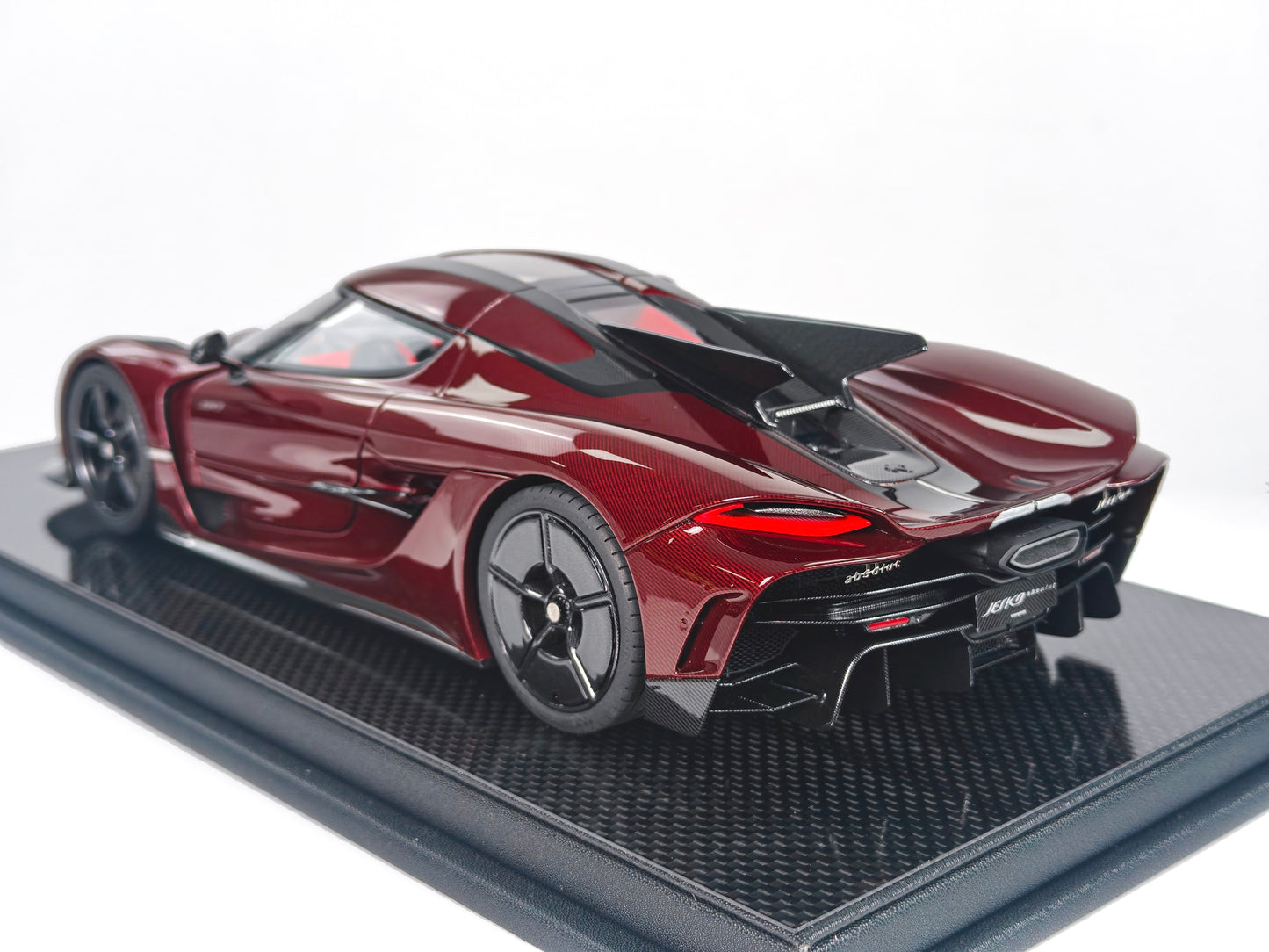 Pre-order FrontiArt Koenigsegg Jesko Absolut 7290 Red Tinted Carbon - Limited 199 pcs