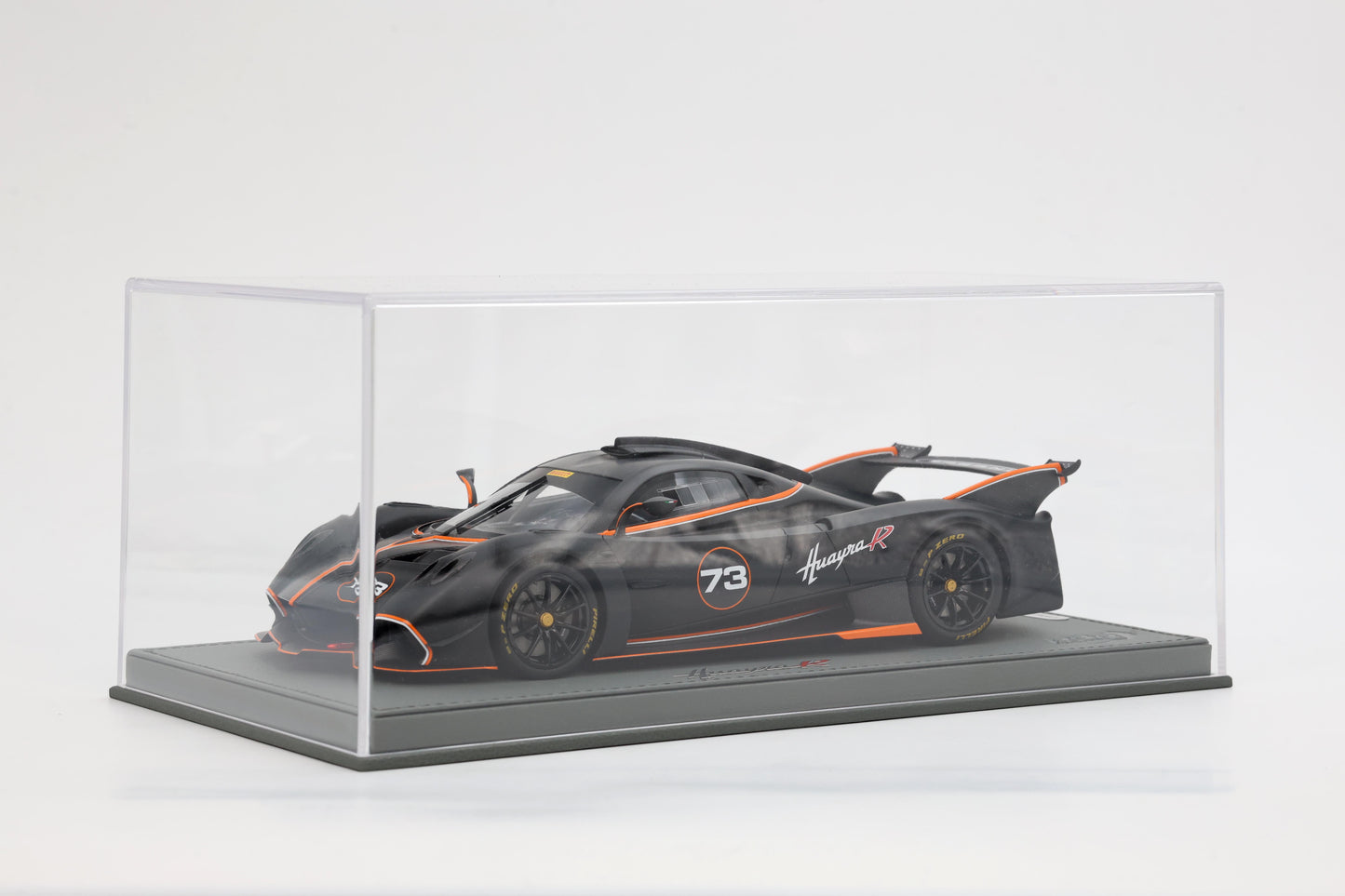 BBR Pagani Huayra R Matt black carbon and matt black - Limited 100 pcs