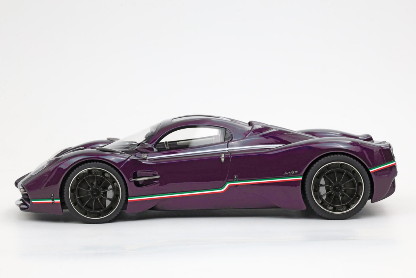 Pre-order BBR Pagani Utopia Purple Viola Hong Kong with Italian stripe - Limited 100 pcs