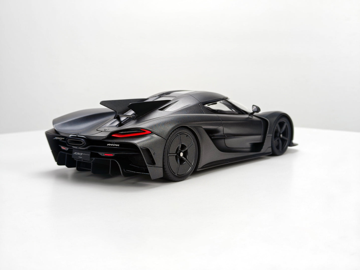 Pre-order FrontiArt Koenigsegg Jesko Absolut Naked Carbon - Limited 100 pcs