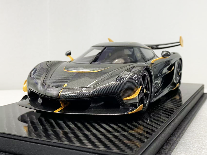 [Pre-order] FrontiArt Koenigsegg Jesko Carbon Gold - Limited 300 pcs