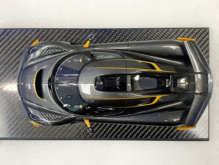 [Pre-order] FrontiArt Koenigsegg Jesko Carbon Gold - Limited 300 pcs