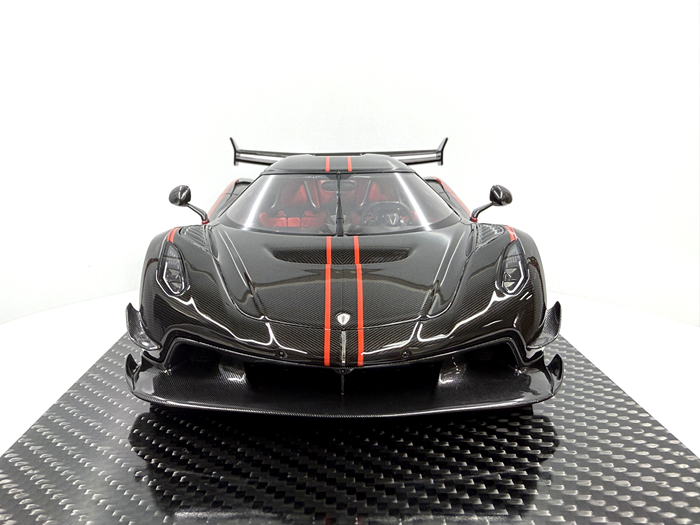 [Pre-order] FrontiArt Koenigsegg Jesko Dark Carbon - Limited 99 pcs