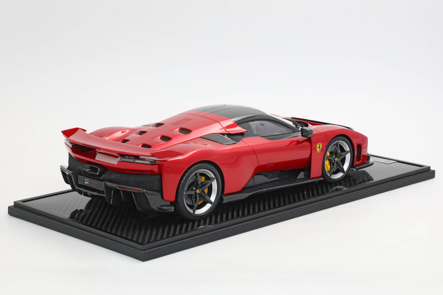 Pre-order BBR Ferrari F80 Carbon optional Rosso Supercar (Scale 1/12)