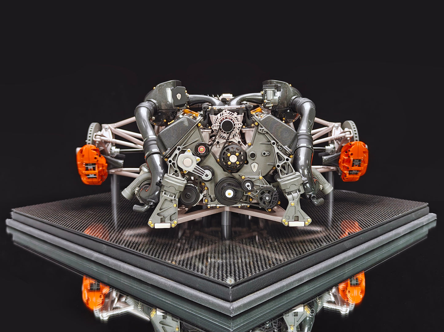 FrontiArt Koenigsegg Jesko Resin Engine - Limited 999 pcs, 1/6 Scale
