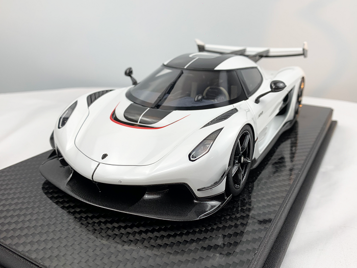 Clearance FrontiArt Koenigsegg Jesko Crystal White - Limited 500 pcs