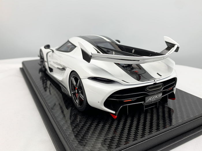 Clearance FrontiArt Koenigsegg Jesko Crystal White - Limited 500 pcs