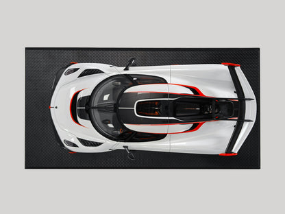 FrontiArt Koenigsegg Jesko 7391 Crystal White - Limited 199 pcs