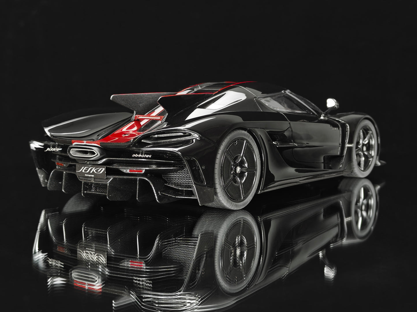 Pre-order FrontiArt Koenigsegg Jesko Absolut 7355 in Jet Black - Limited 100 pcs