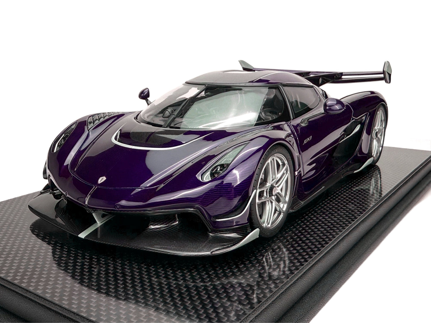 Pre-order FrontiArt Koenigsegg Jesko 7501 Purple Tinted Carbon - Limited 100 pcs
