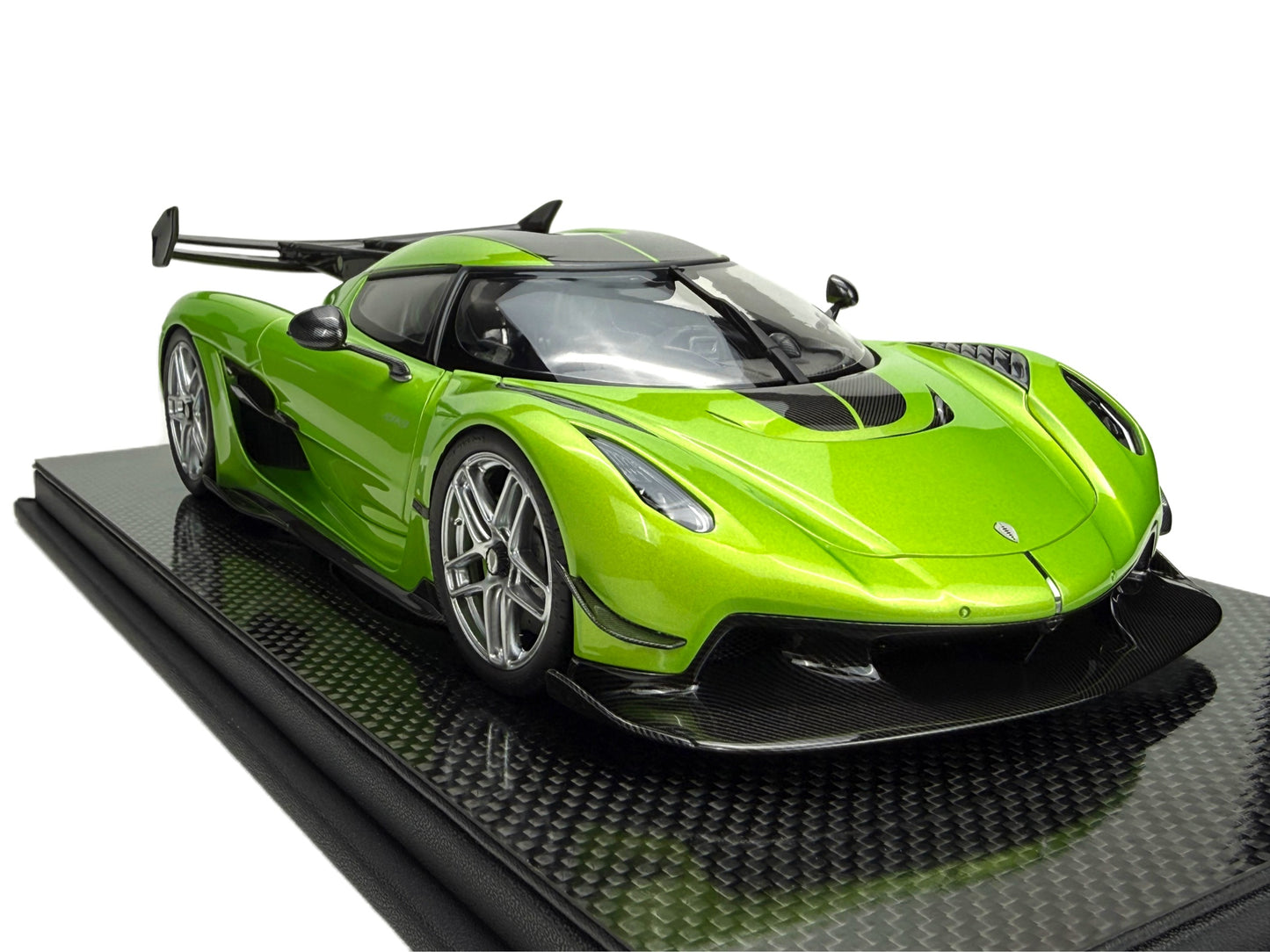 Pre-order FrontiArt Koenigsegg Jesko in Jesko Green - Limited 100 pcs