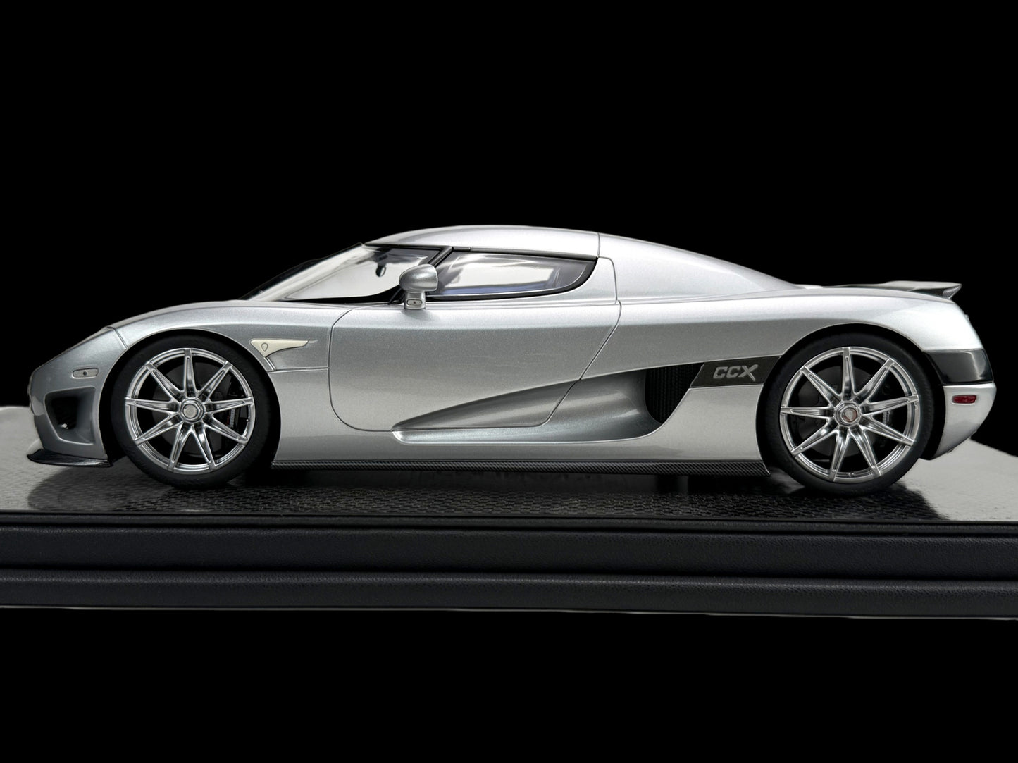 Pre-order FrontiArt Koenigsegg CCX 7066 Silver - Limited 150 pcs