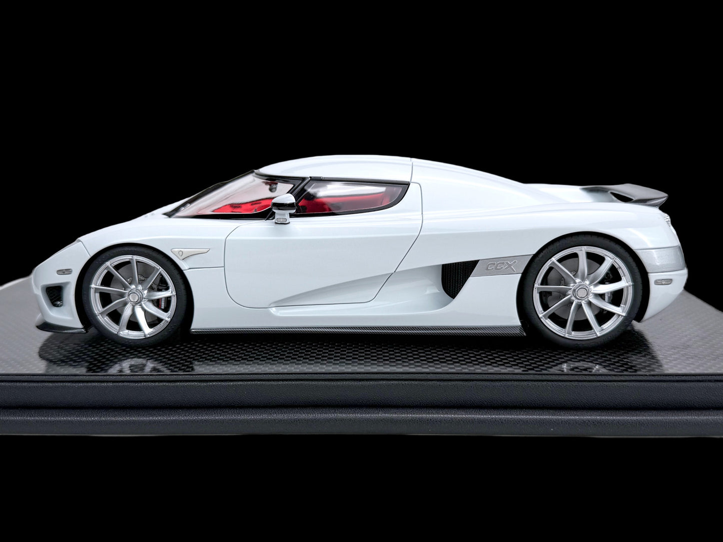 Pre-order FrontiArt Koenigsegg CCX 7063 Pearl White - Limited 150 pcs