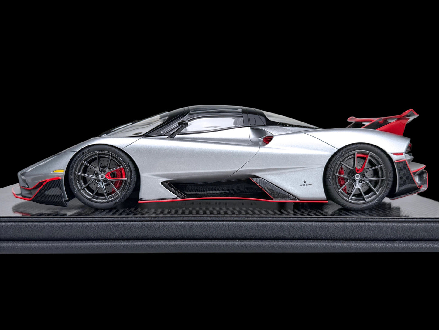 Pre-order FrontiArt SSC Tuatara Striker in Silver - Limited 100 pcs
