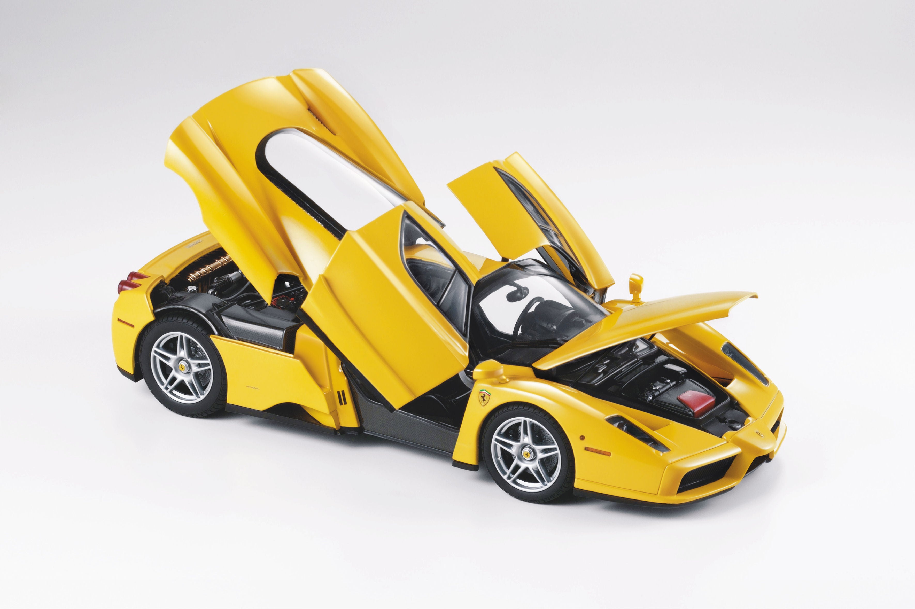 Pre-order BBR Ferrari Enzo Fully Open Diecast, Luxury Pack +