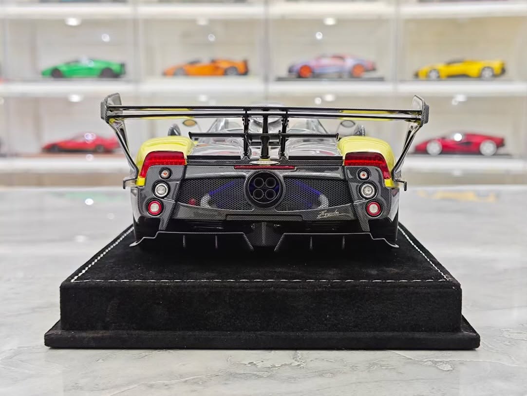 HH Model Pagani Zonda Gold and Black Carbon - Limited 30 pcs