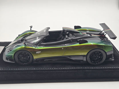 HH Model Pagani Zonda Cinque Roadster Chameleon Gold - Limited 30 pcs
