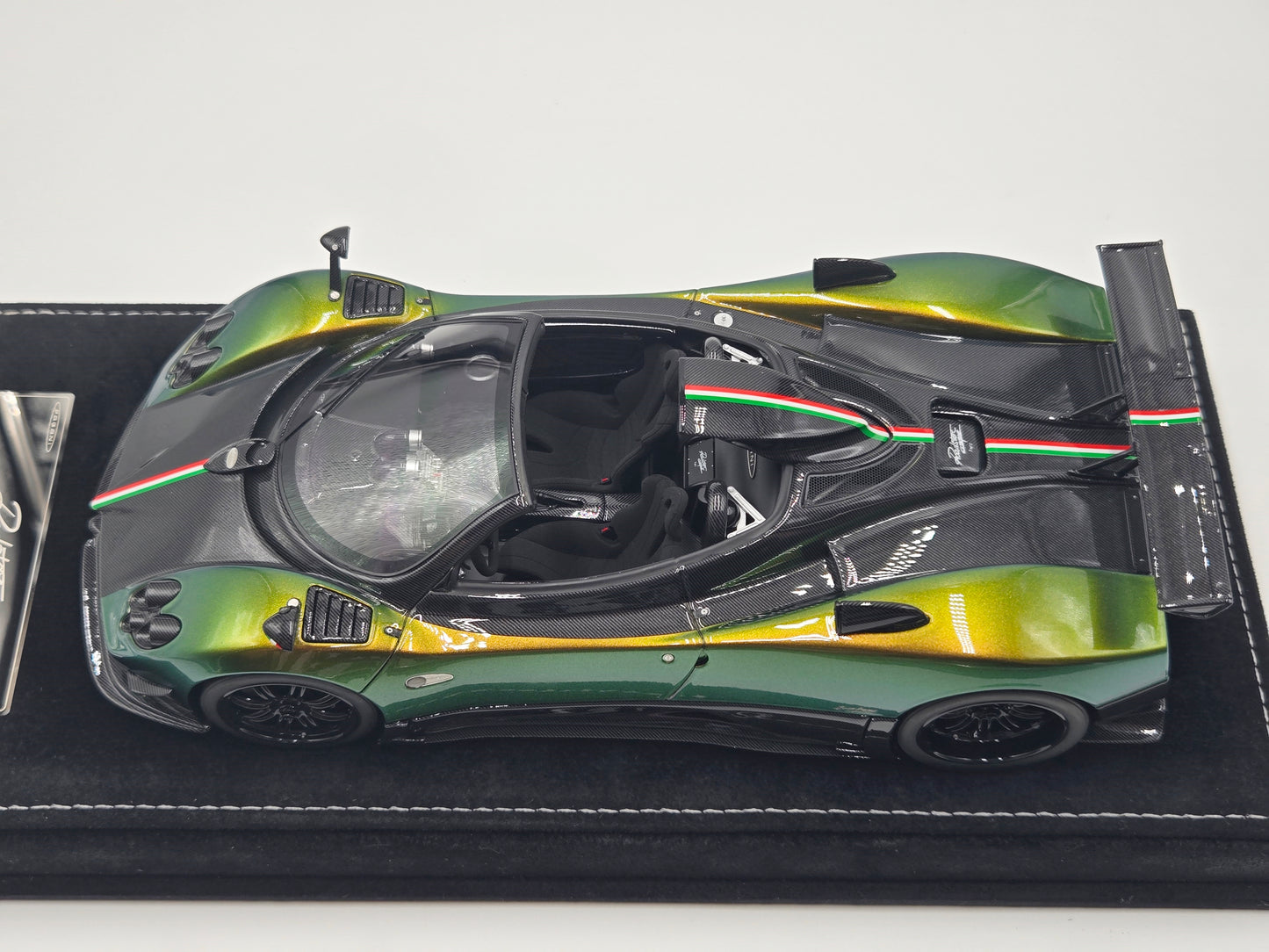 HH Model Pagani Zonda Cinque Roadster Chameleon Gold - Limited 30 pcs