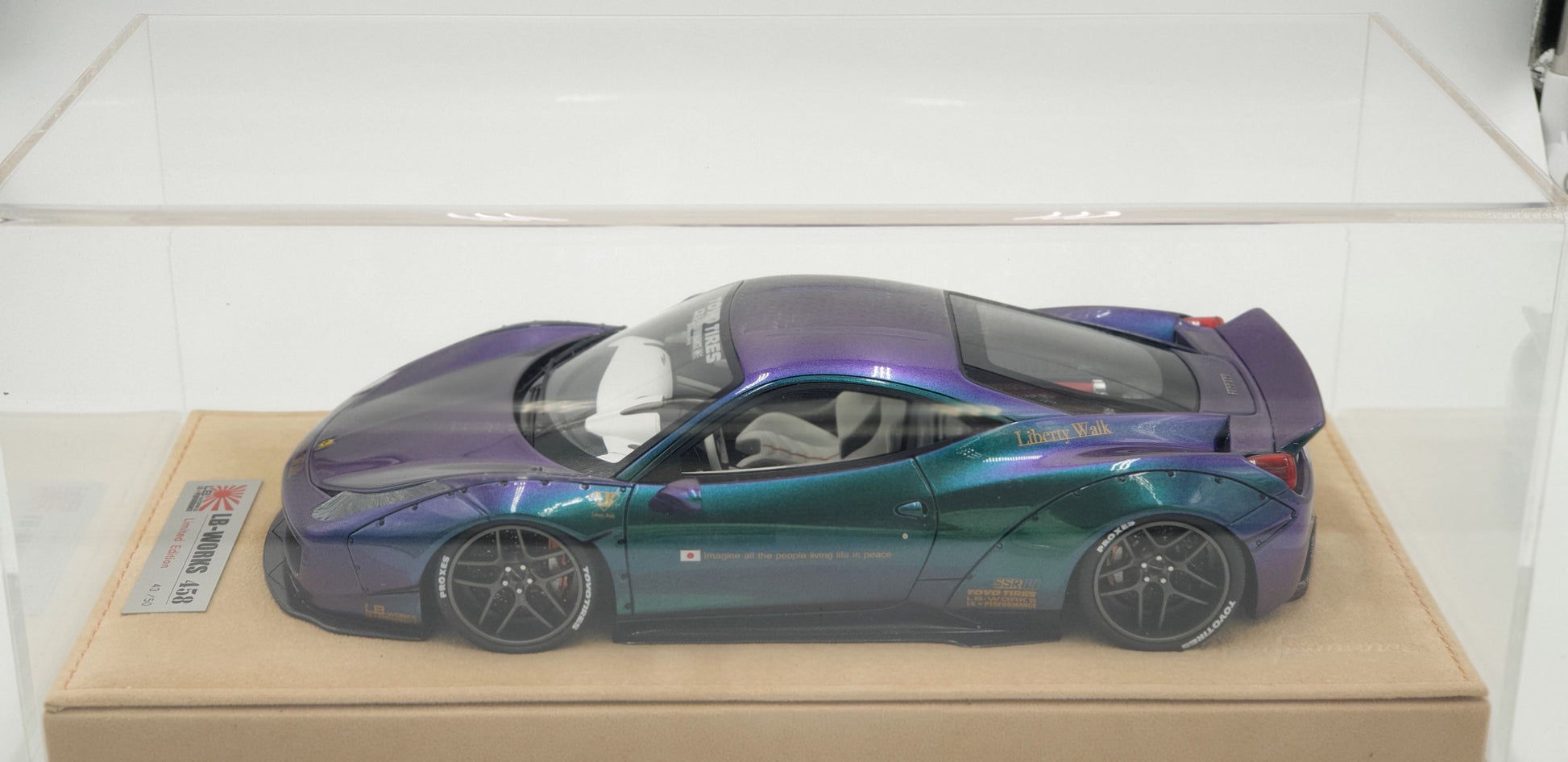 La Ferrari 458 Italia Liberty Walk ne passera plus aucun dos d'âne La Ferrari 458 Italia Liberty Walk ne passera plus aucun dos d'âne
