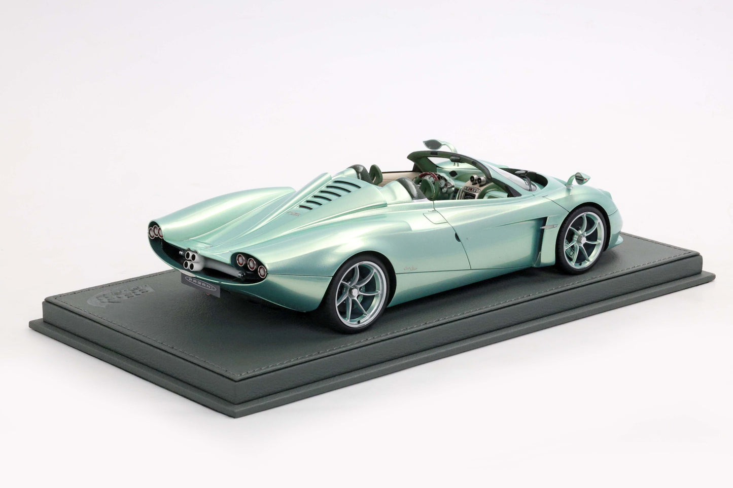 Pre-order BBR Pagani Huayra Codalunga Verde Speedster - Limited 100 pcs