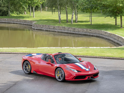 LookSmart FERRARI 458 Speciale - Limited Edition with Display Case (1/12 Scale)